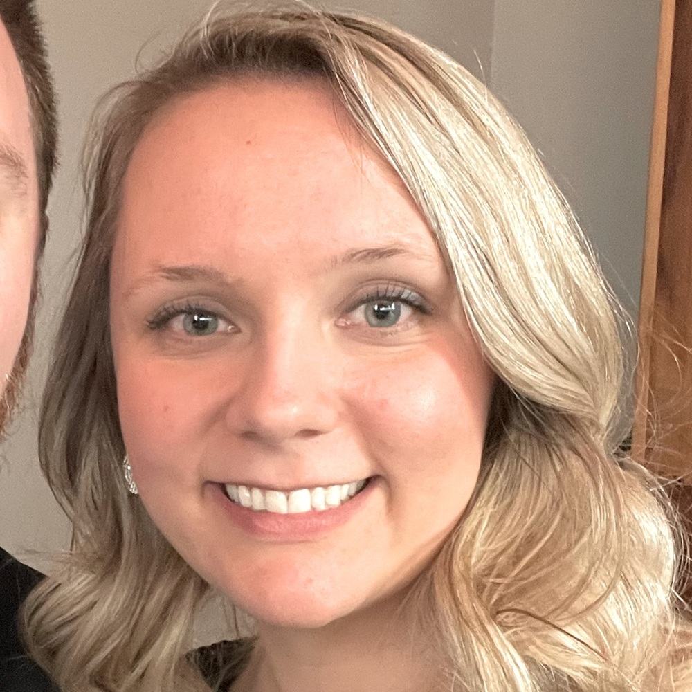 Meet your Posher, Lisa